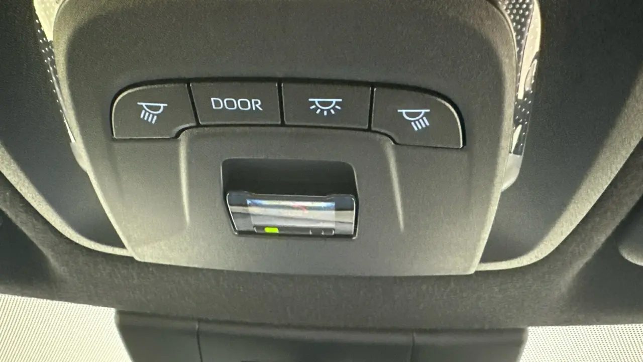 2022 Toyota Corolla Cross Gallery Image 14