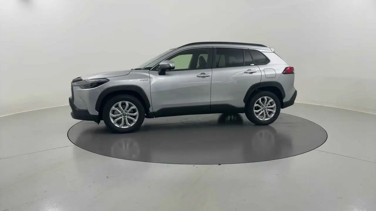 2022 Toyota Corolla Cross Gallery Image 2