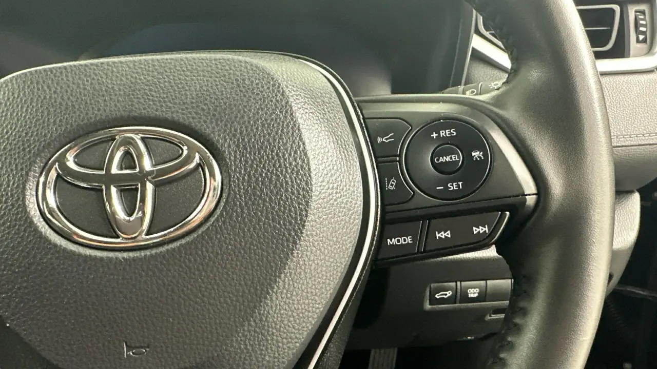 2023 Toyota RAV4 Gallery Image 11