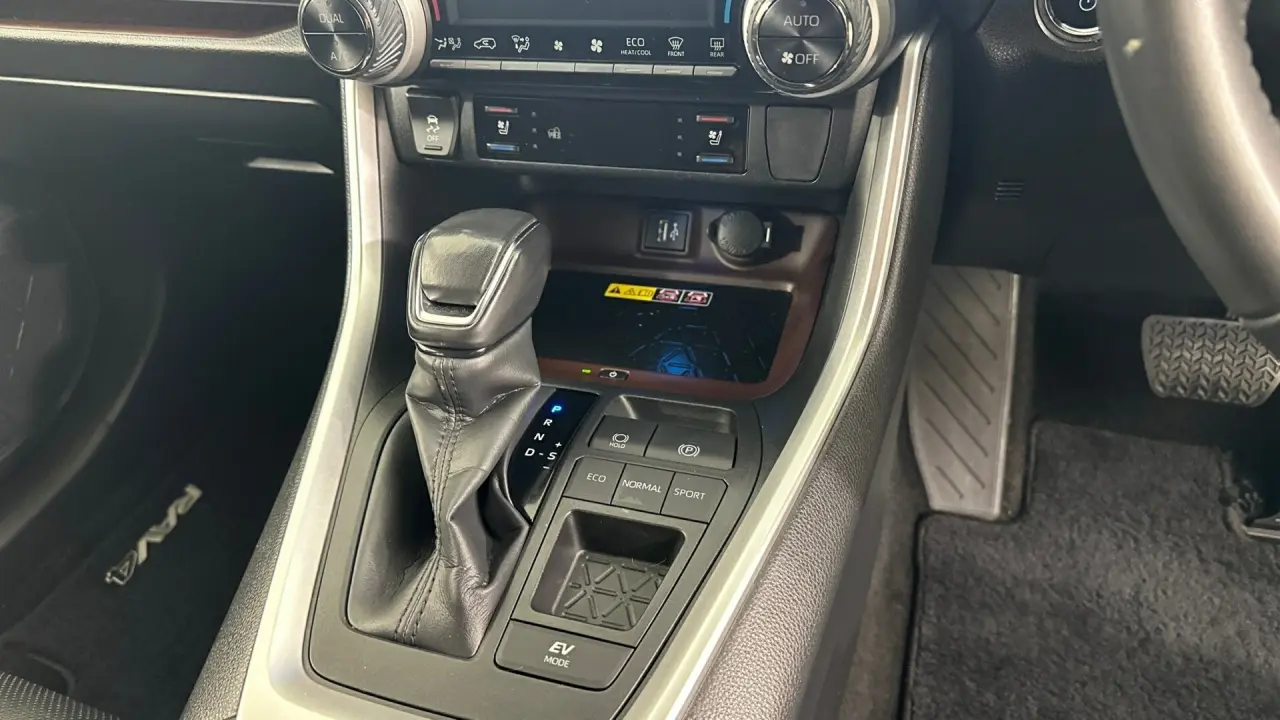 2023 Toyota RAV4 Gallery Image 14
