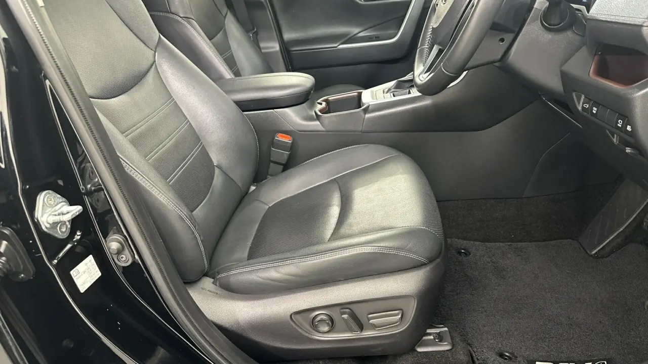 2023 Toyota RAV4 Gallery Image 15