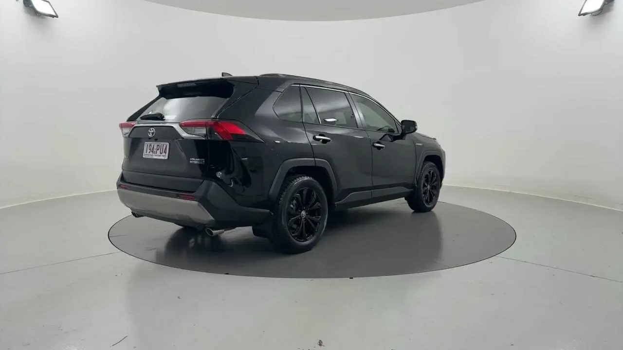 2023 Toyota RAV4 Gallery Image 6