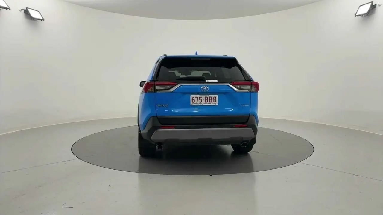 2020 Toyota RAV4 Gallery Image 4