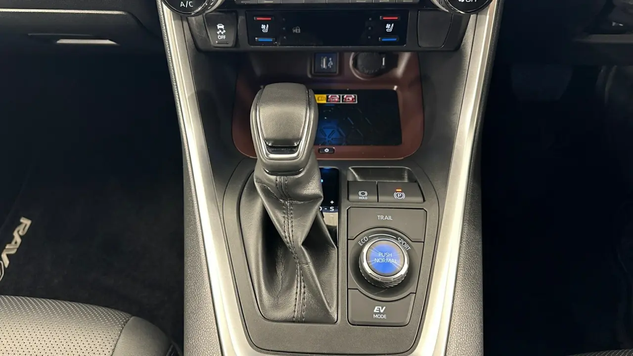 2023 Toyota RAV4 Gallery Image 14