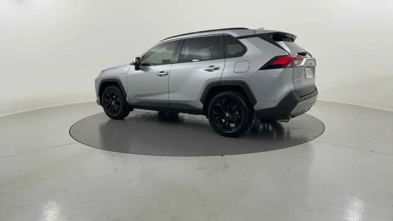 2023 Toyota RAV4 Gallery Image 4