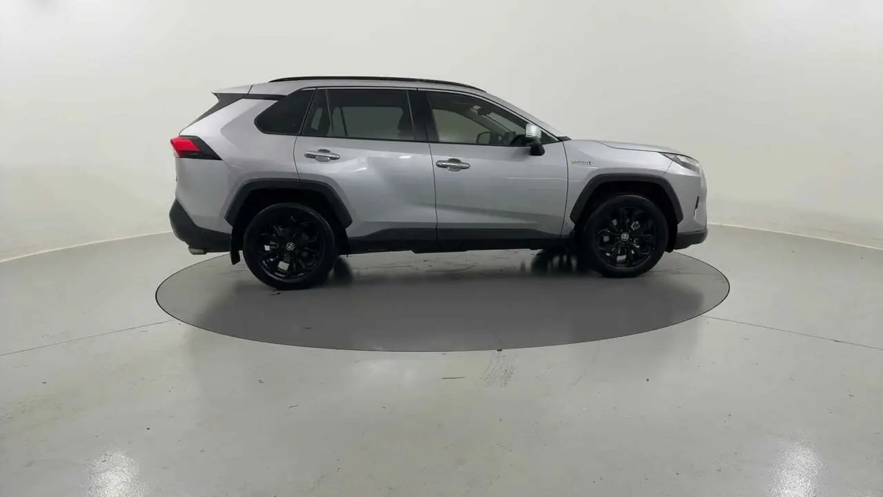 2023 Toyota RAV4 Gallery Image 7