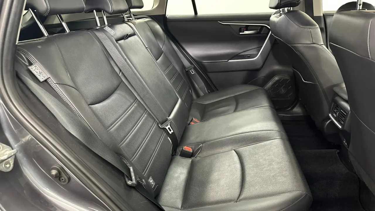 2024 Toyota RAV4 Gallery Image 15