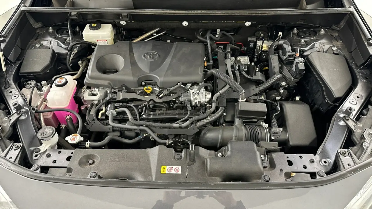 2024 Toyota RAV4 Gallery Image 17