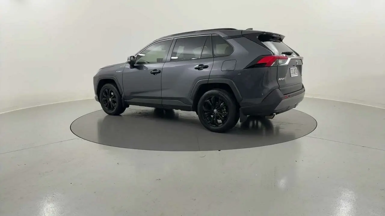 2024 Toyota RAV4 Gallery Image 4