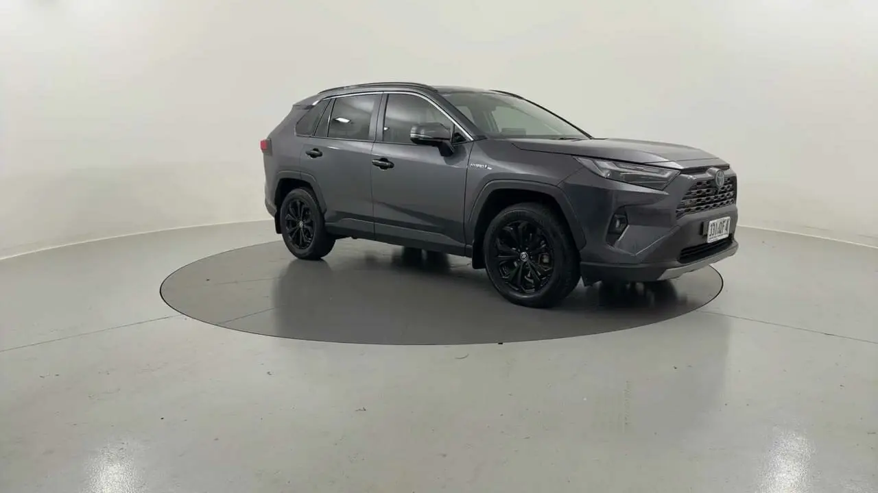 2024 Toyota RAV4 Gallery Image 8