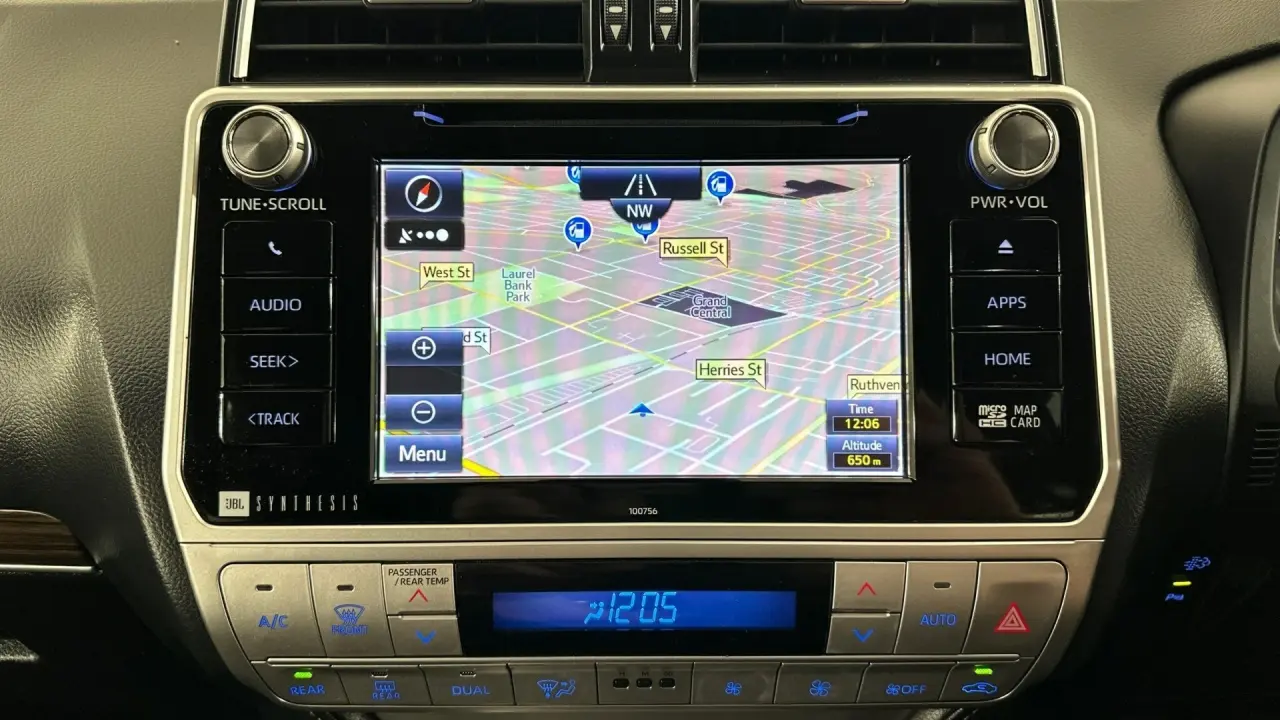 2019 Toyota Landcruiser Prado Gallery Image 11