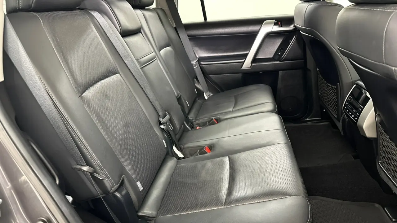 2019 Toyota Landcruiser Prado Gallery Image 14