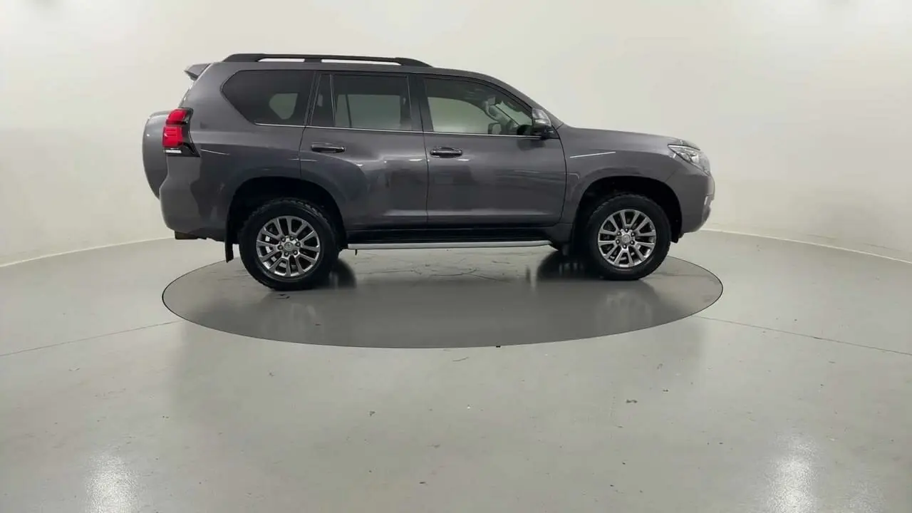 2019 Toyota Landcruiser Prado Gallery Image 7
