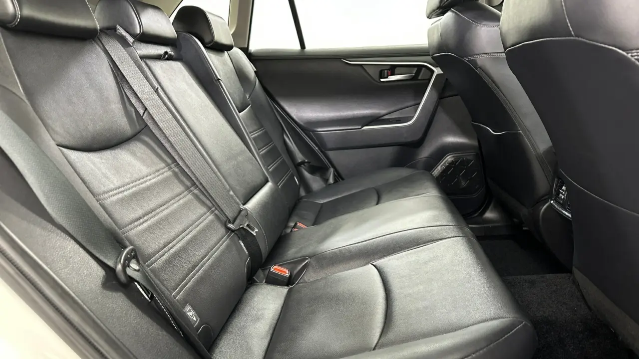 2021 Toyota RAV4 Gallery Image 14