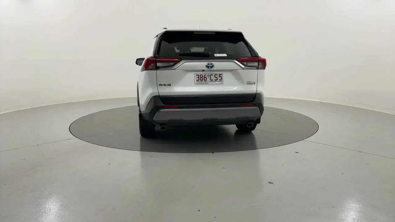 2021 Toyota RAV4 Gallery Image 4