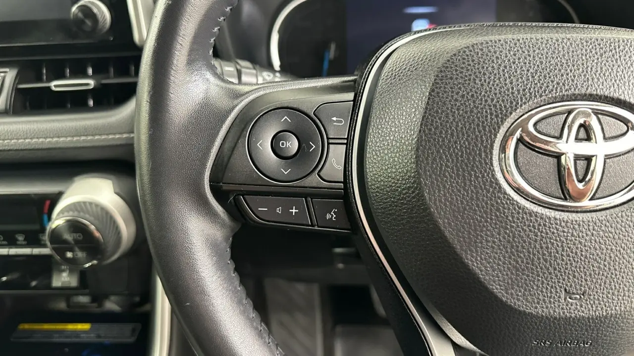 2020 Toyota RAV4 Gallery Image 12
