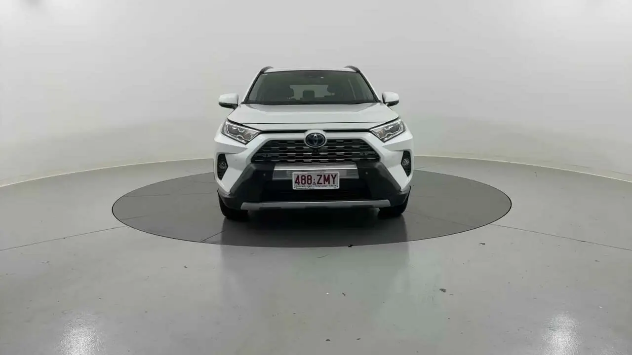 2020 Toyota RAV4 Gallery Image 8