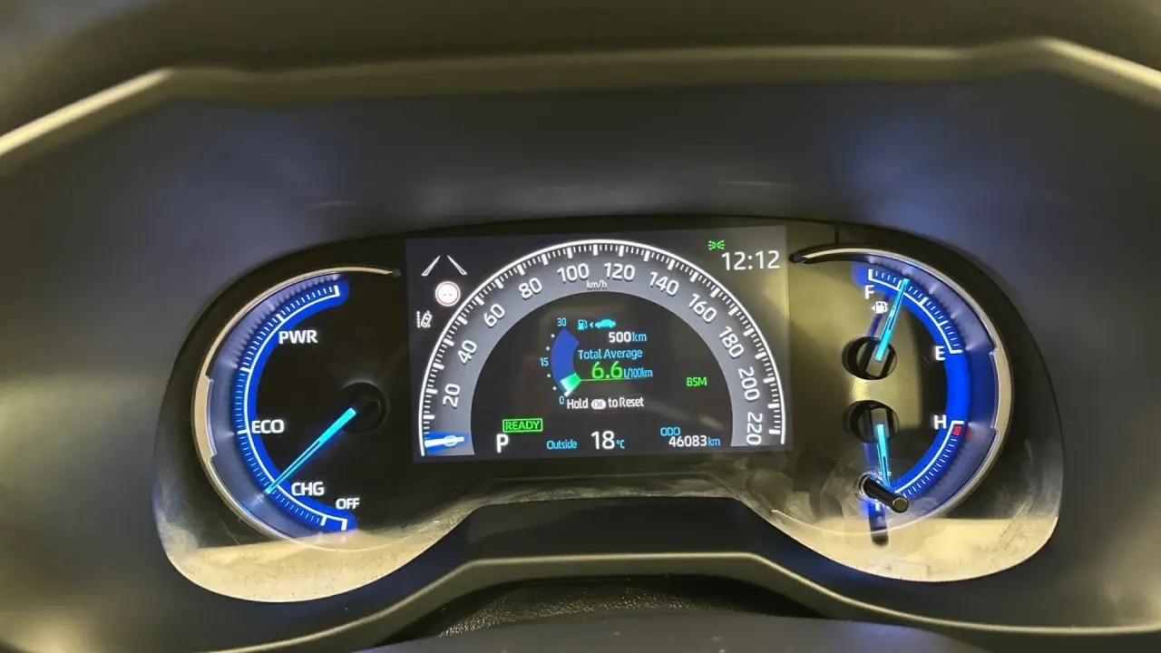 2020 Toyota RAV4 Gallery Image 9