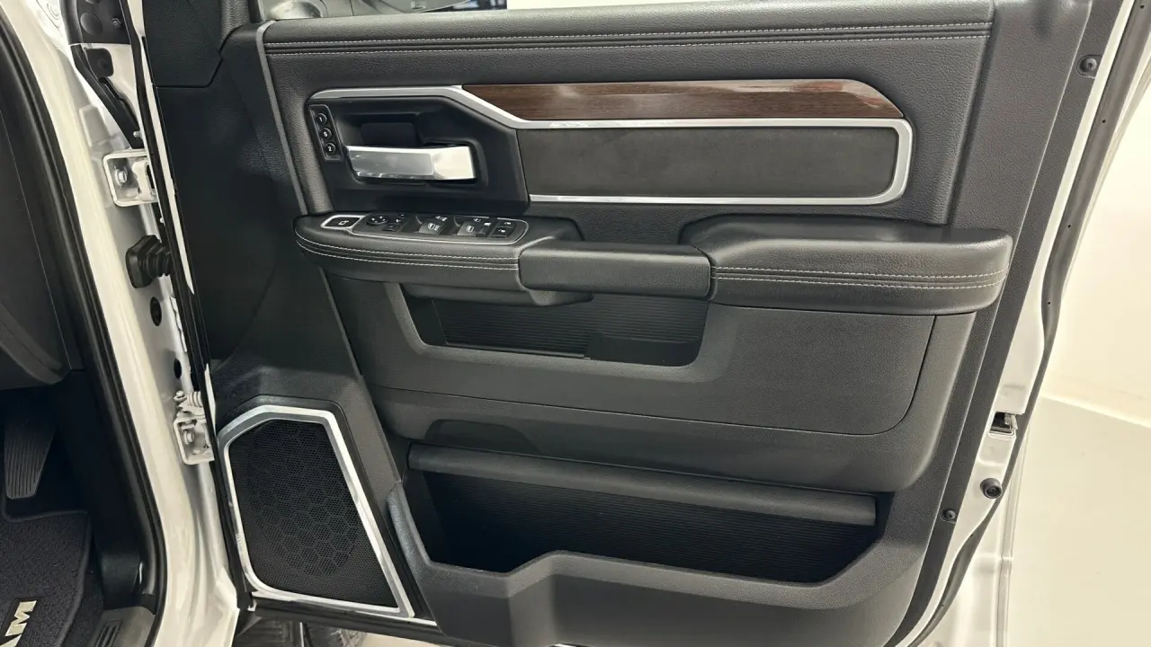 2022 Ram 1500 Gallery Image 10