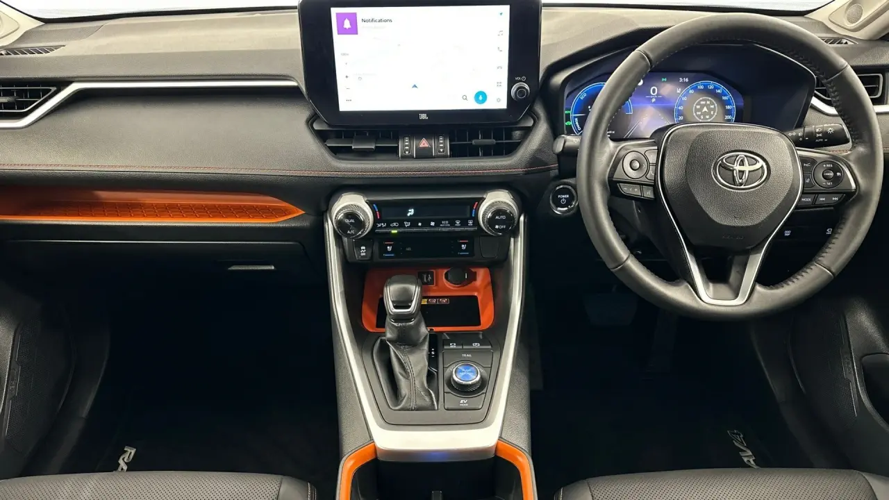 2024 Toyota RAV4 Gallery Image 11