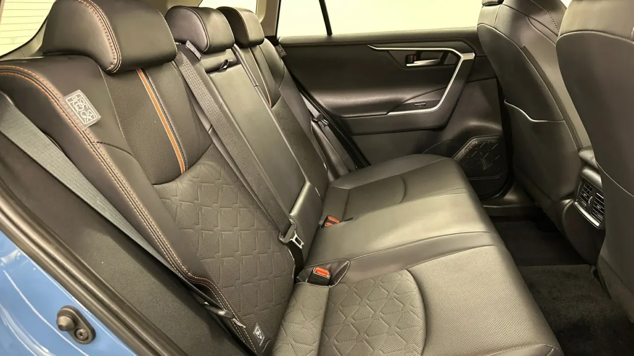 2024 Toyota RAV4 Gallery Image 16