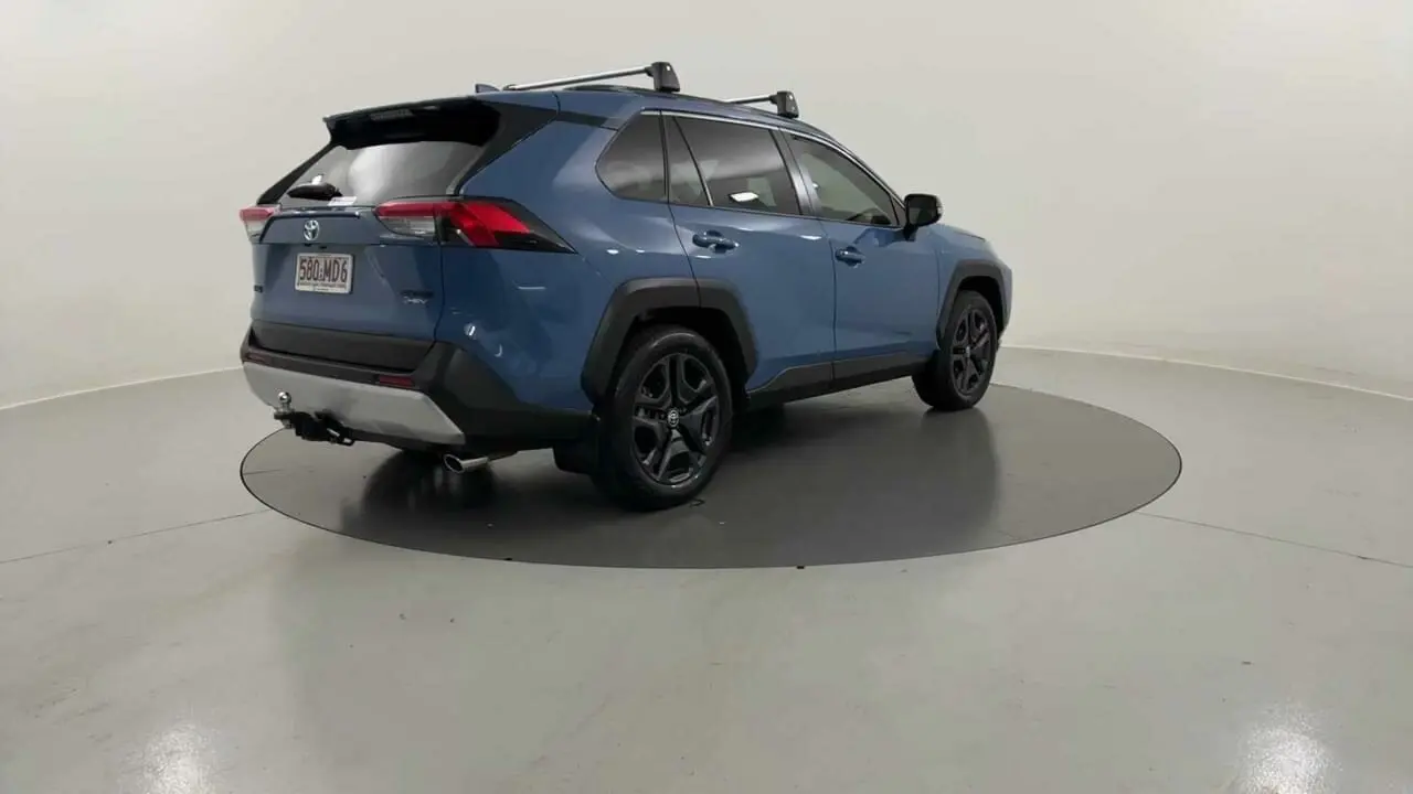 2024 Toyota RAV4 Gallery Image 5
