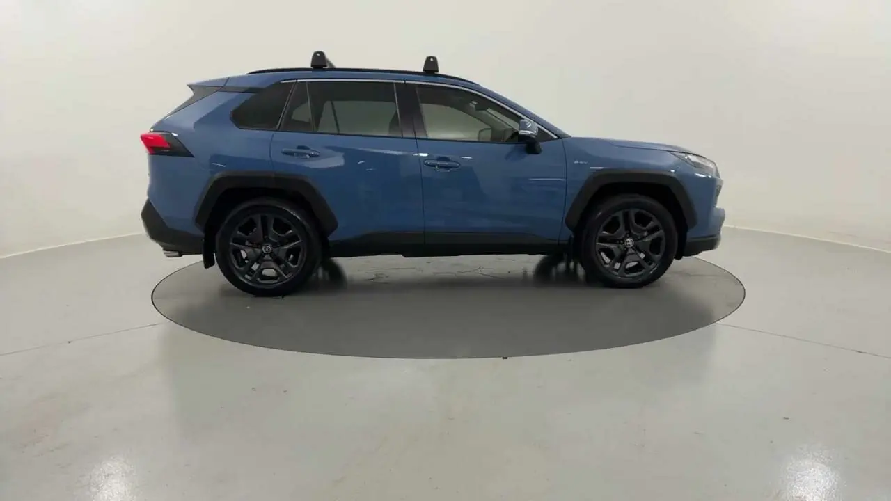 2024 Toyota RAV4 Gallery Image 6