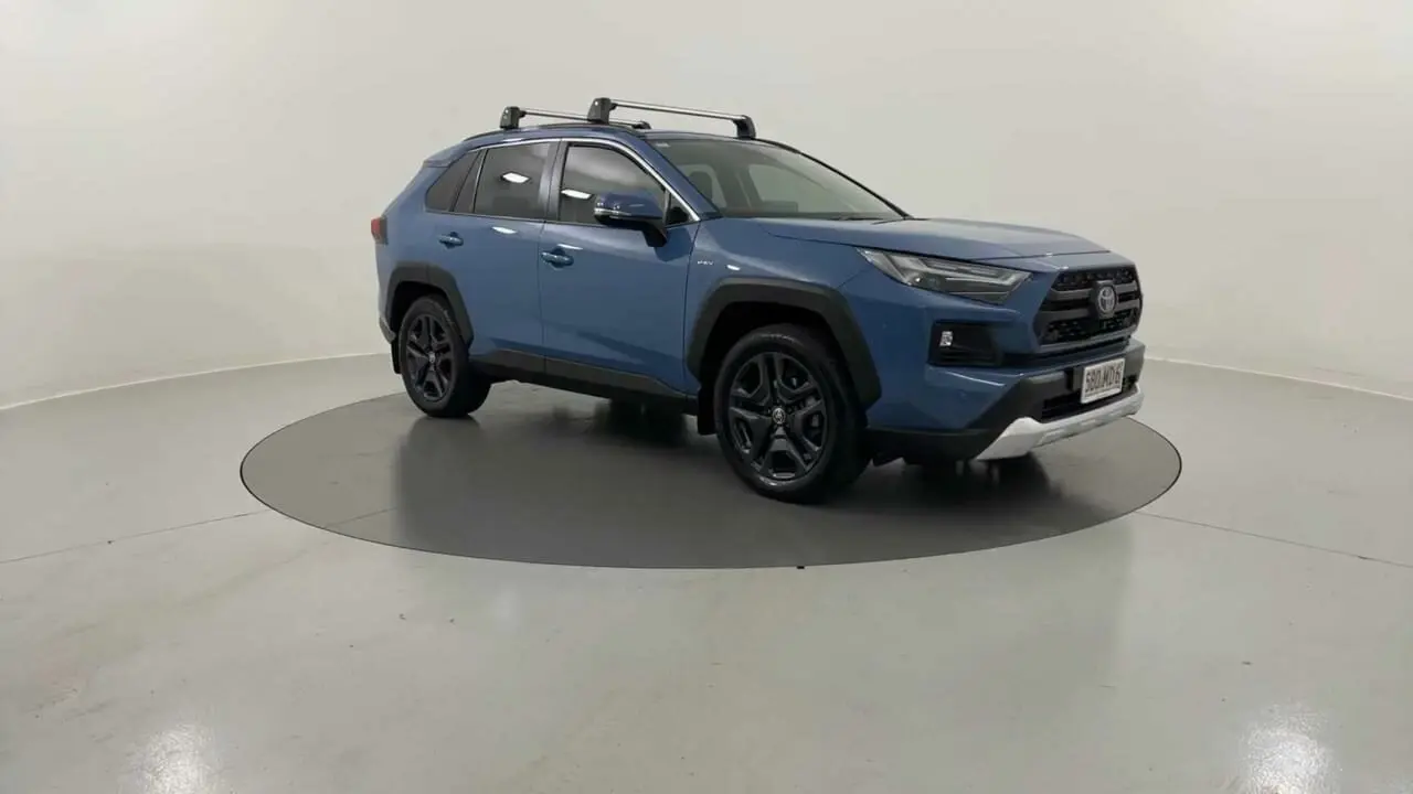 2024 Toyota RAV4 Gallery Image 7