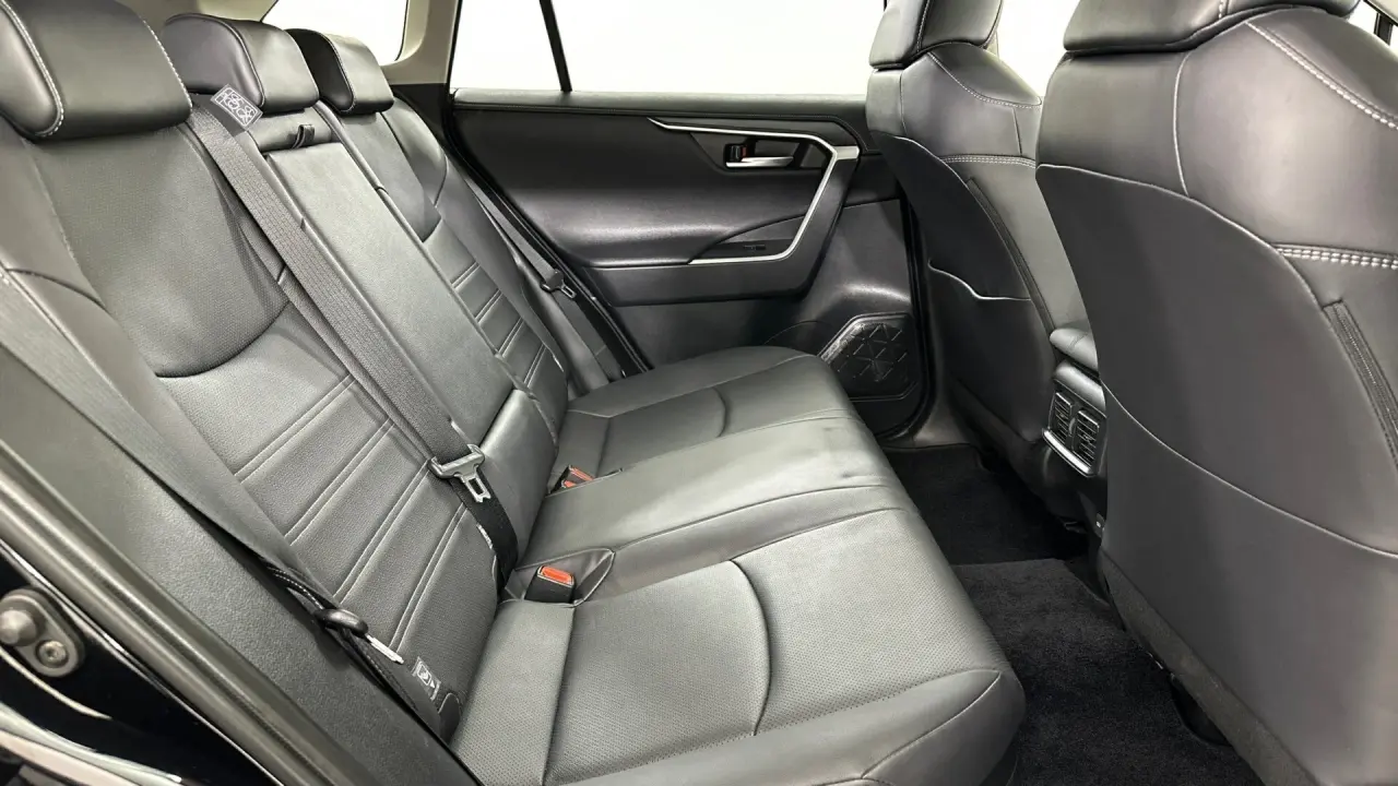 2024 Toyota RAV4 Gallery Image 15