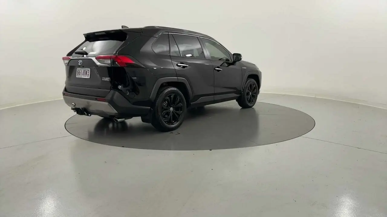 2024 Toyota RAV4 Gallery Image 5