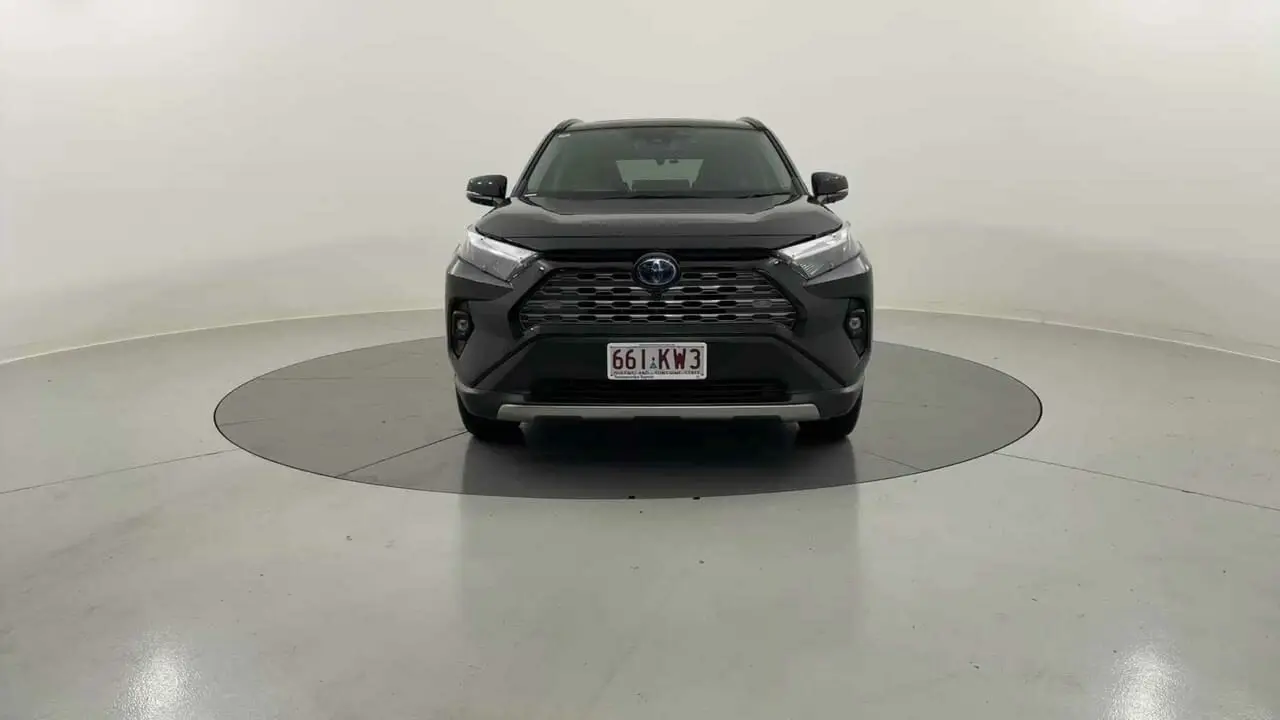 2024 Toyota RAV4 Gallery Image 8