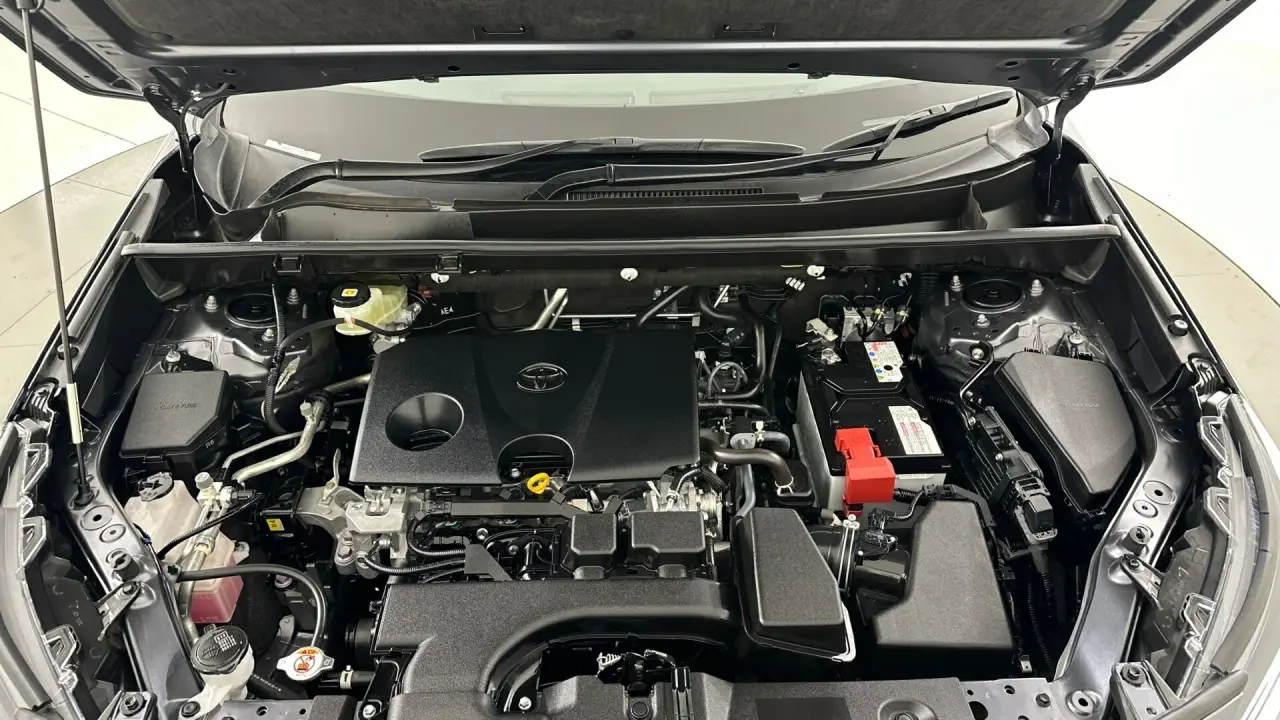 2022 Toyota RAV4 Gallery Image 17