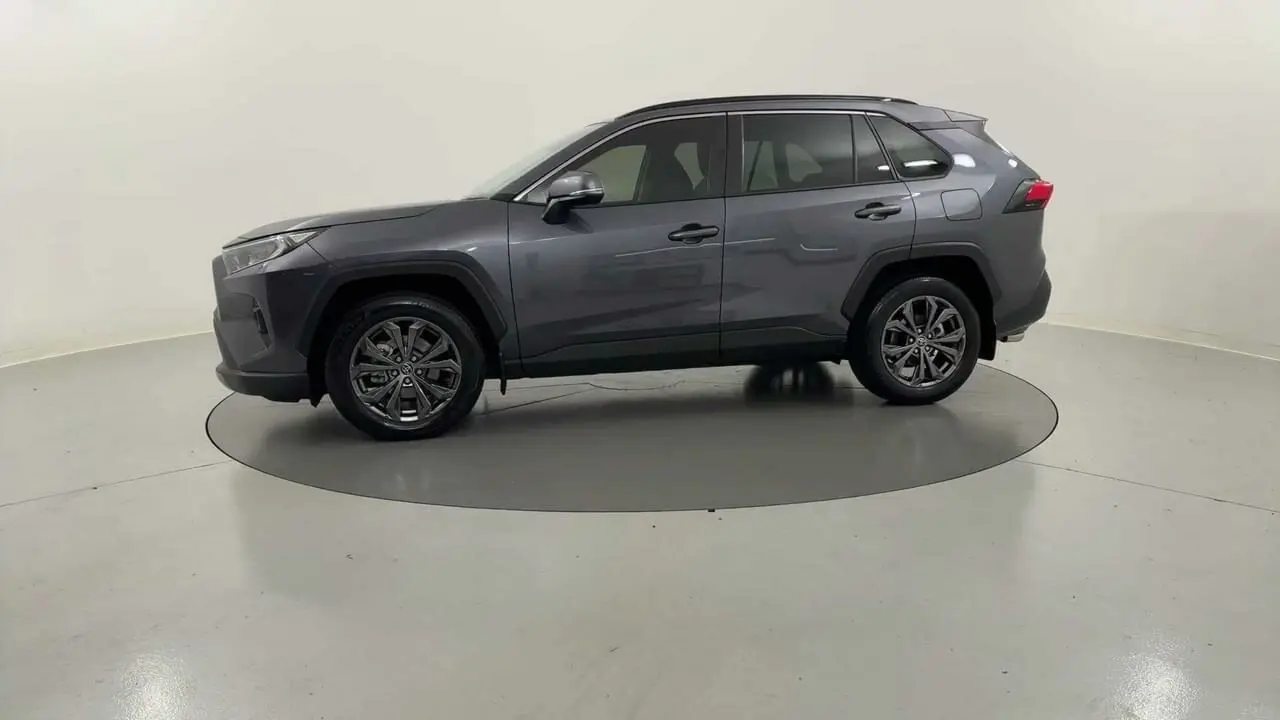 2022 Toyota RAV4 Gallery Image 2