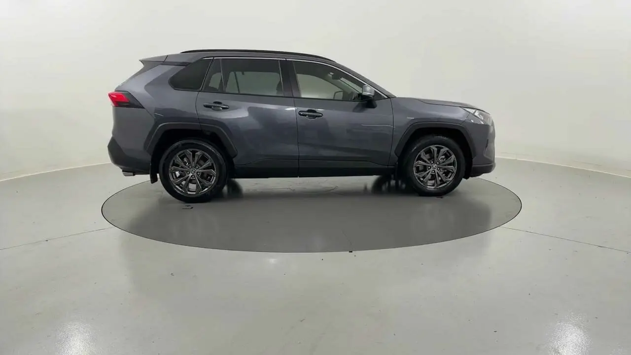 2022 Toyota RAV4 Gallery Image 6