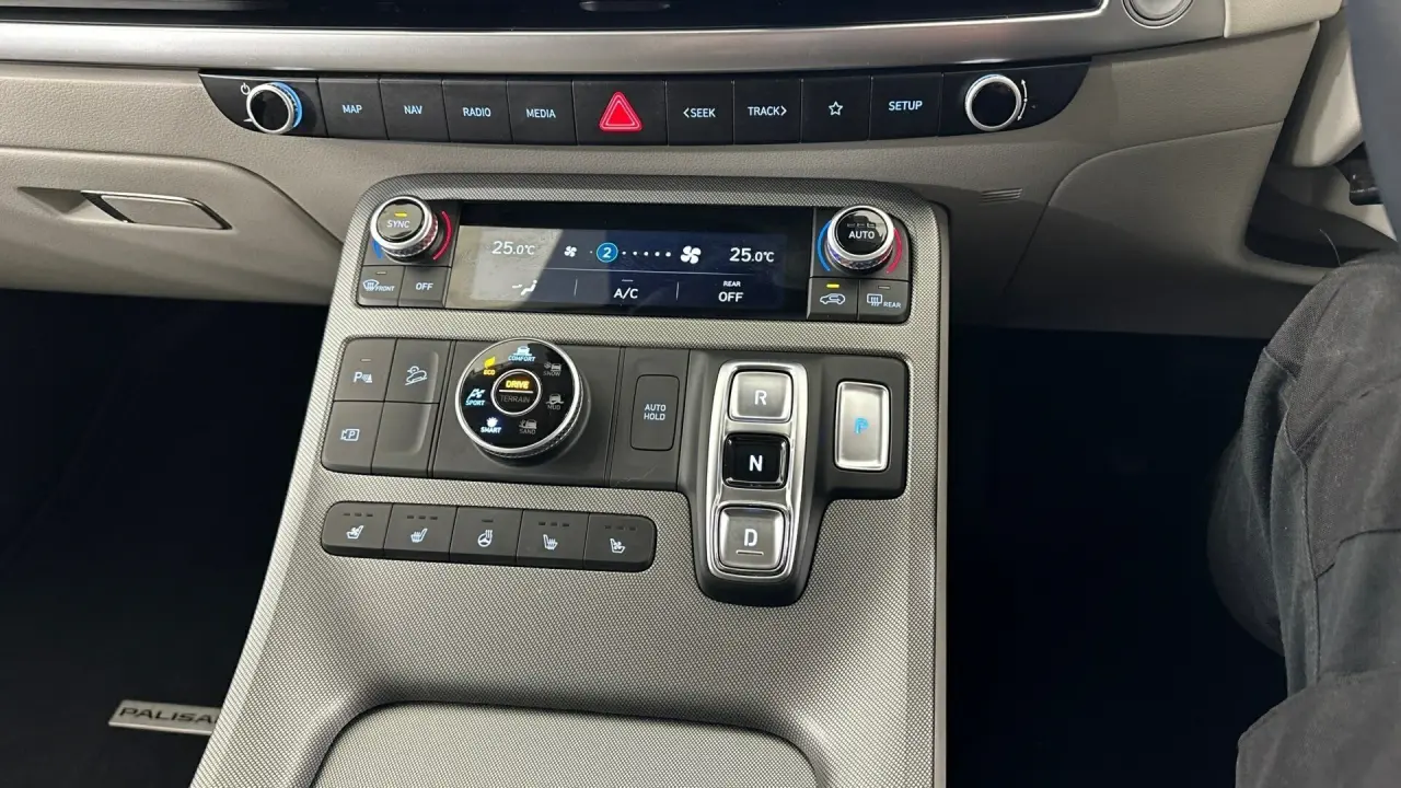 2023 Hyundai Palisade Gallery Image 15