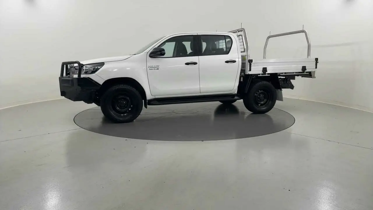 2022 Toyota Hilux Gallery Image 2
