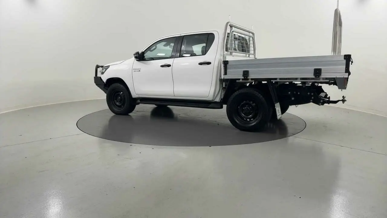 2022 Toyota Hilux Gallery Image 3