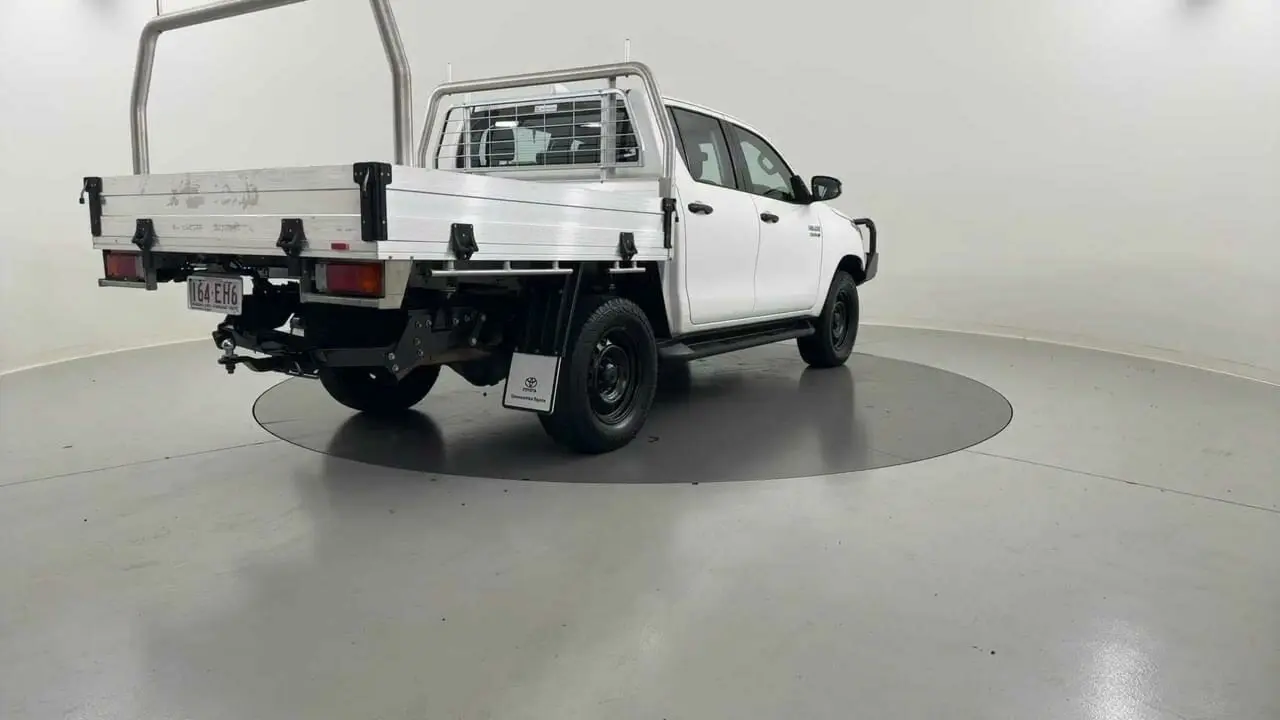 2022 Toyota Hilux Gallery Image 5
