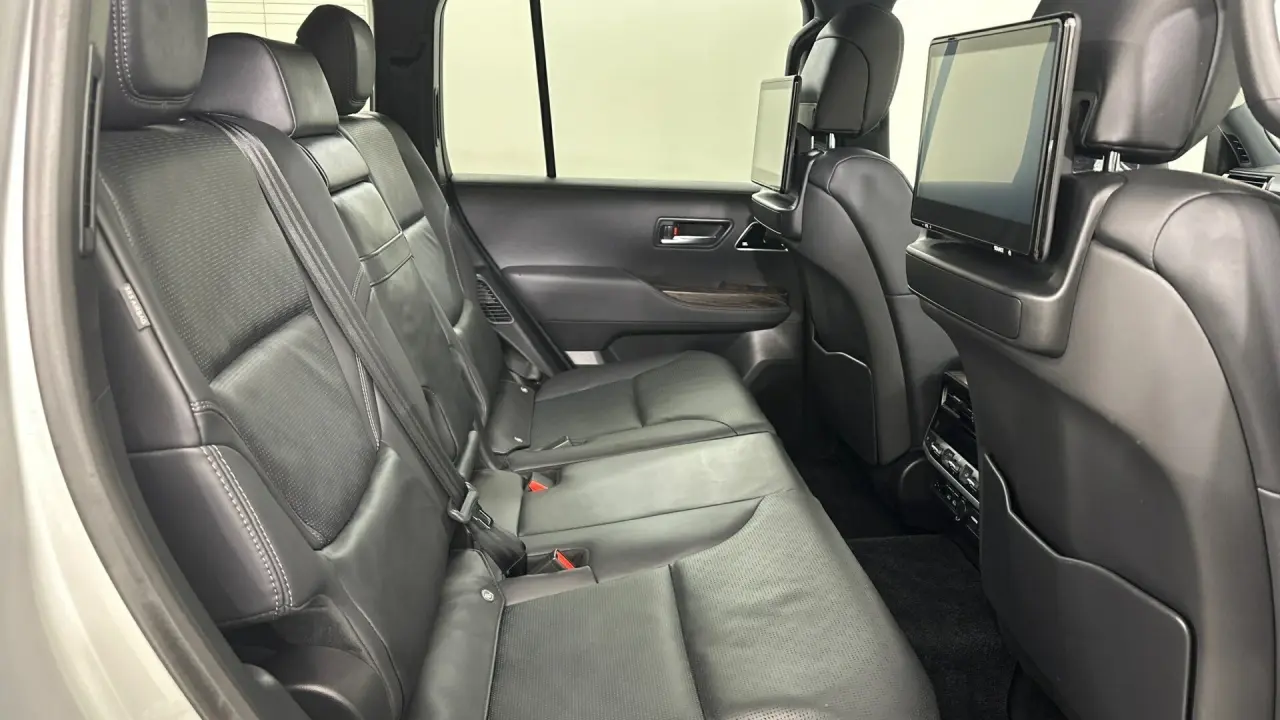 2023 Toyota Landcruiser Gallery Image 19