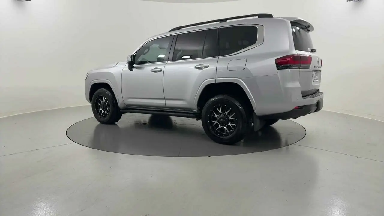 2023 Toyota Landcruiser Gallery Image 3