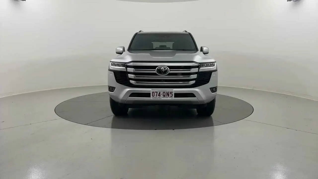 2023 Toyota Landcruiser Gallery Image 8