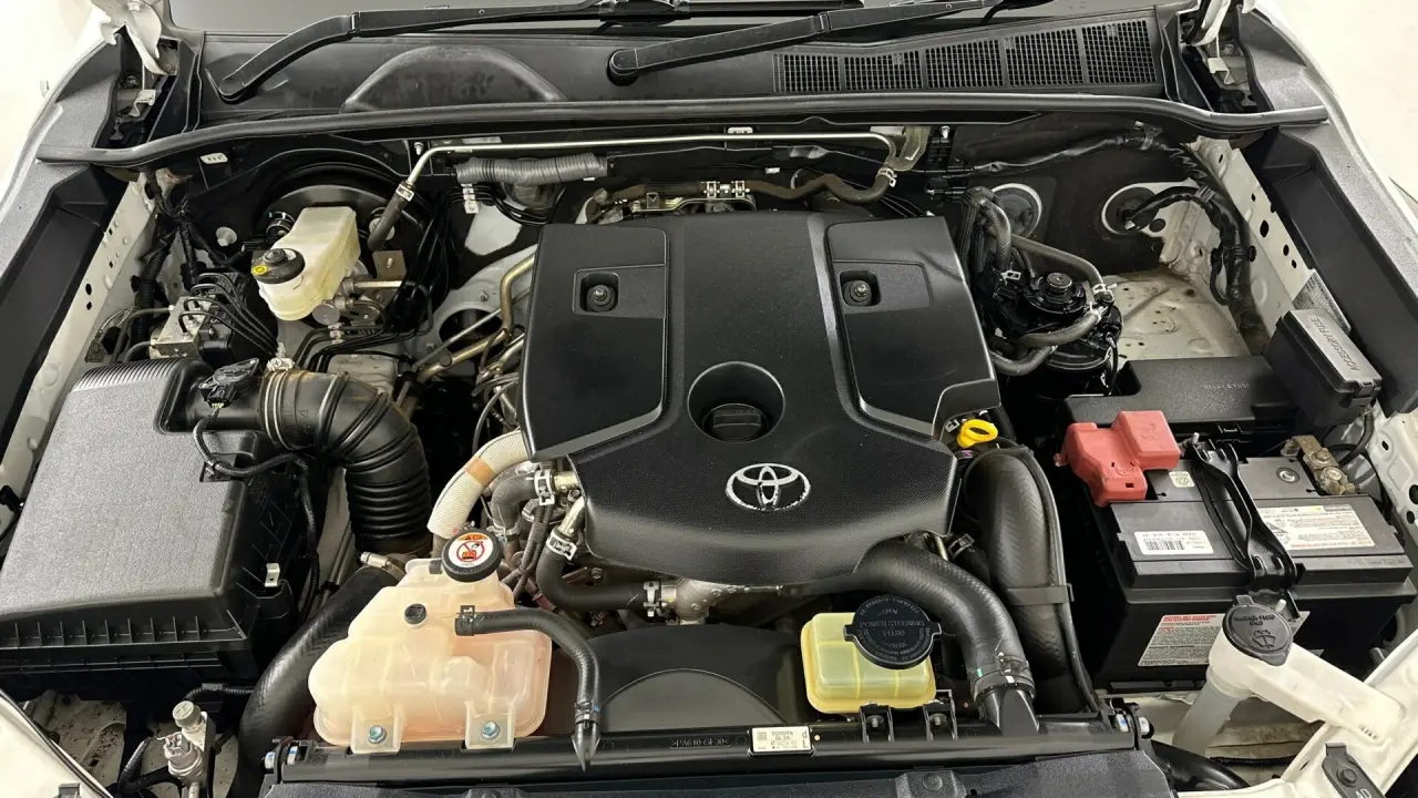 2017 Toyota Hilux Gallery Image 14