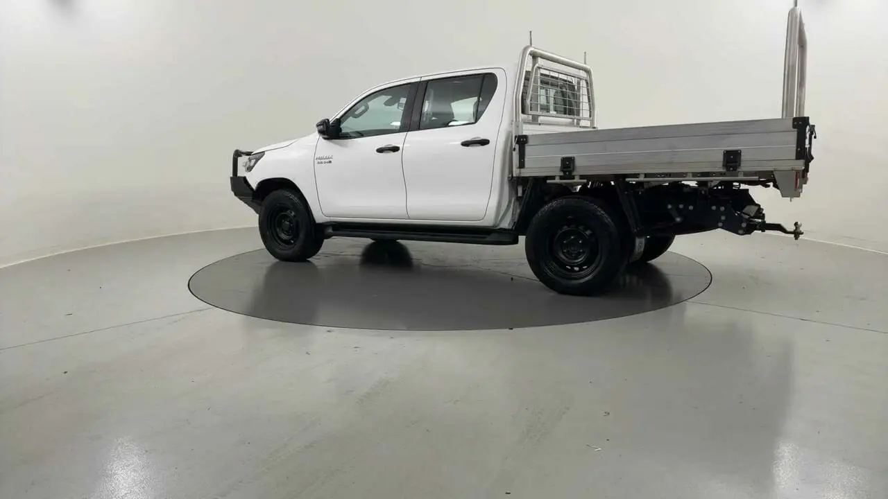 2022 Toyota Hilux Gallery Image 3