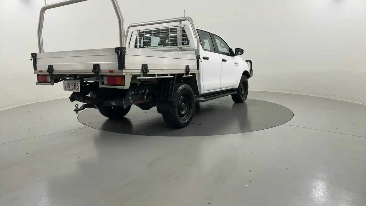 2022 Toyota Hilux Gallery Image 5