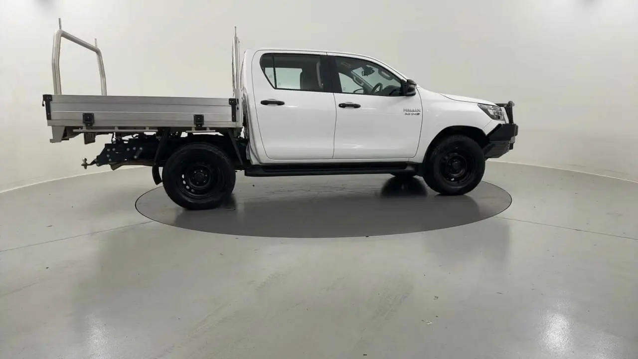 2022 Toyota Hilux Gallery Image 6