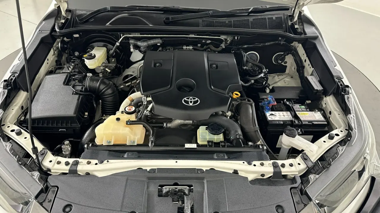 2022 Toyota Hilux Gallery Image 15