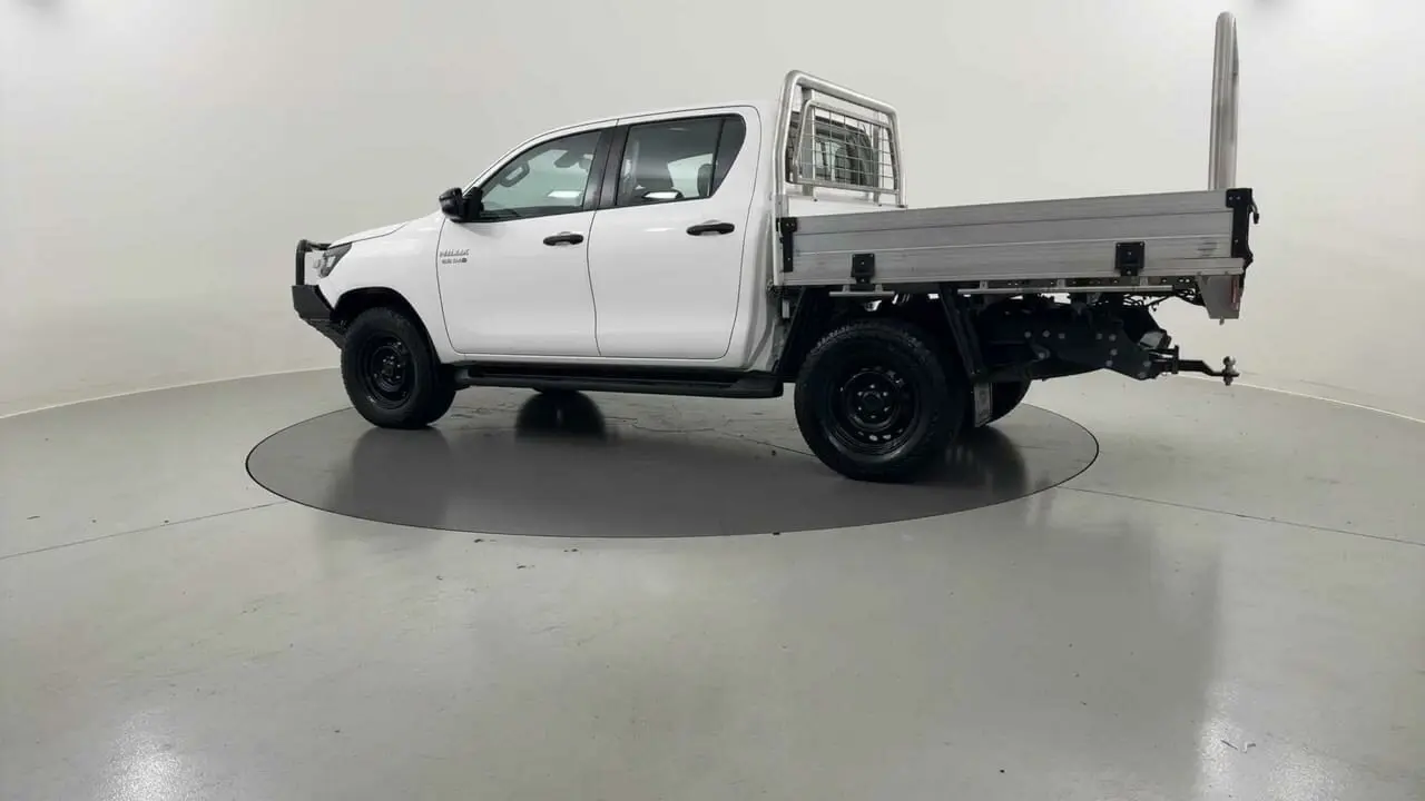 2022 Toyota Hilux Gallery Image 3