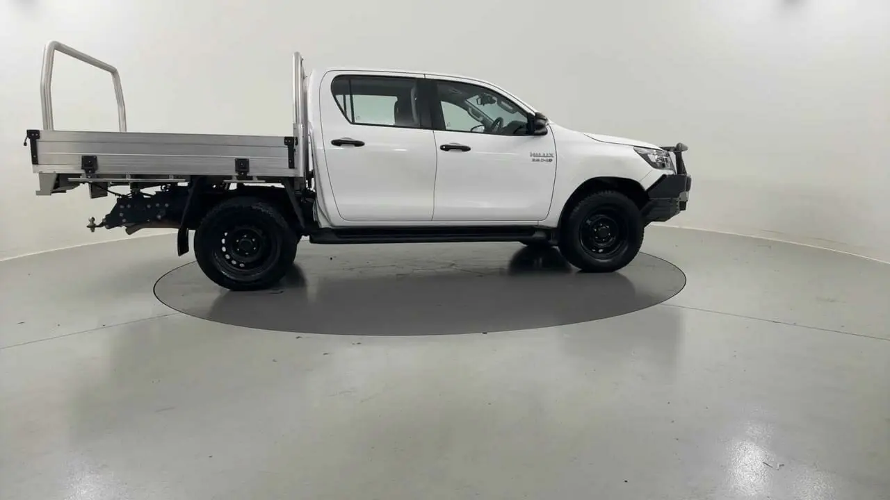 2022 Toyota Hilux Gallery Image 6