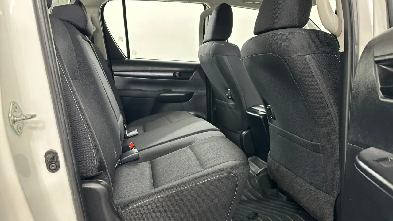 2022 Toyota Hilux Gallery Image 14