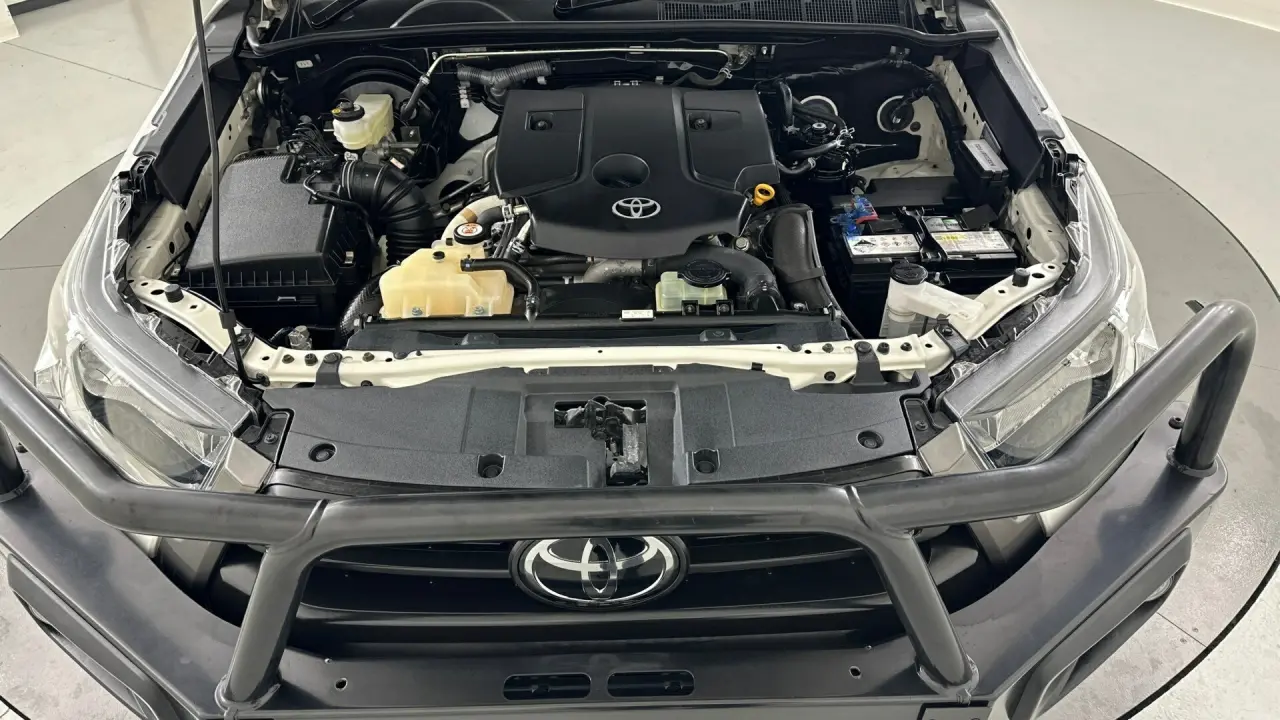 2022 Toyota Hilux Gallery Image 16